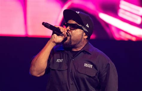 Ice Cube Slammed For Anti Vaxx Interview With Racist Tucker Carlson