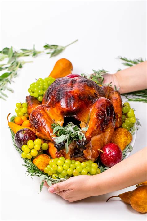 Martha Stewart's perfect roast turkey recipe for the perfect holiday dinner | Recipe | Perfect ...