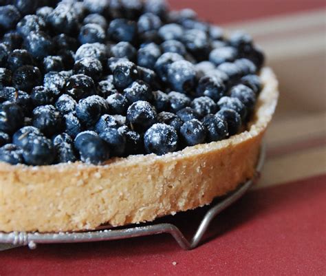 Tarte aux myrtilles et crème damandes pâte Pierre Hermé