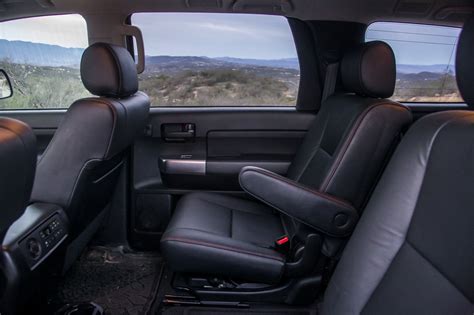 Top 175 Images Toyota Sequoia Seats Vn