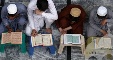 Keutamaan Membaca Al Quran Di Bulan Ramadan