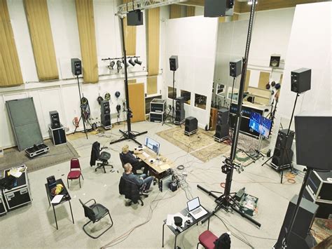 Sennheiser And Pink Floyd Create Unique Immersive Live Experience Of