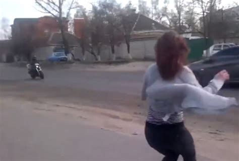 Ukraine Motorcyclist Crashes As He Watches A Girl Twerking Daily Mail