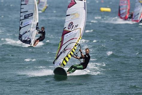 Lise vidal is a french windsurfer. PWA Corée : Atmosphére, atmosphère. › Wing Magazine