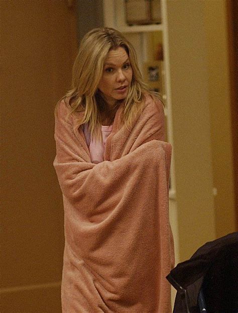 Still Of Andrea Roth In Rescue Me Andrea Roth Me Tv Famous Celebrities Star Women Fashion
