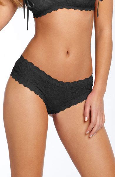 hanky panky signature lace open gusset hipster panties in black lyst