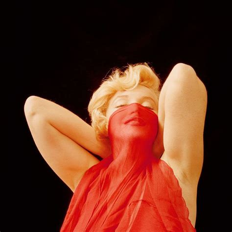 Rare Photographs Of Marilyn Monroe Go On Display In London Rare