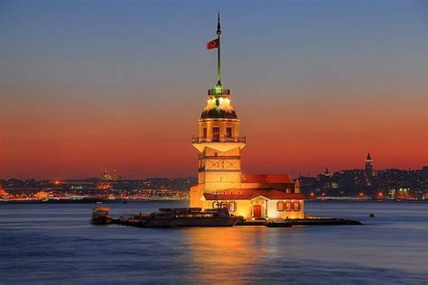 Kiz Kulesi at sun set in Istanbul Istanbul Seyahat Fotoğraf
