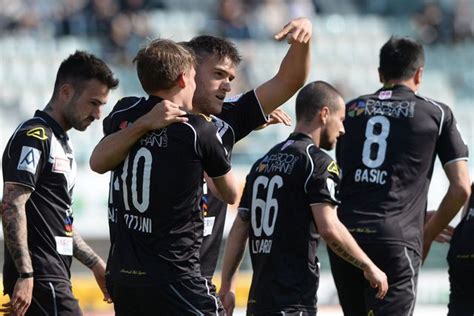 The club was refounded as ac lugano in 2004 as a result of relegation and the financial situation of fc lugano, which was founded in 1908. Pin on betting previews