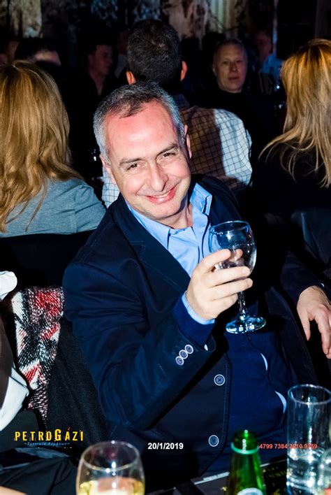 Shmera ua einai to kalhtero episodeio. Περικλής Λιανός: Σπάνια βραδινή έξοδος για τον Θόδωρο από ...