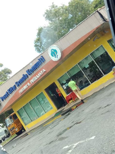 Program kitar semula yang melibatkan pelajar sekolah rendah di sk putrajaya presint 8(1). Minyak Terpakai Jangan Dibuang, KUMPUL.. Hantar Ke Pusat ...