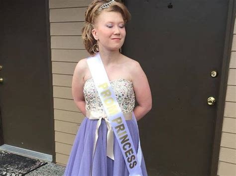 Special Needs Teen Gets Most Prom Queen Votes In Schools History