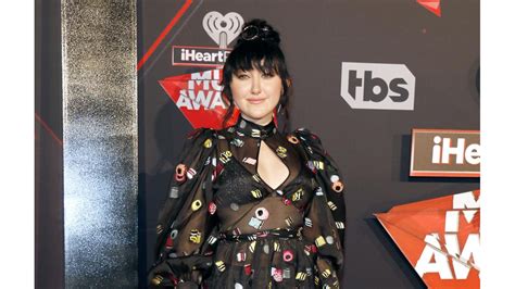 noah cyrus struggles with depression 8 days