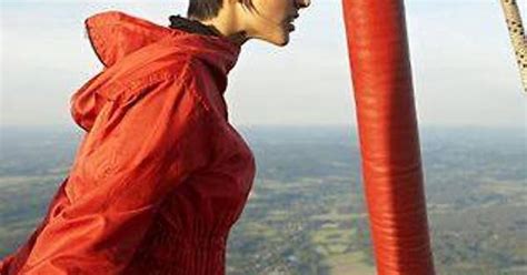 A Woman In A Hot Air Balloon Realized She Was Lost