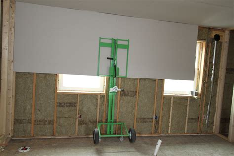 When installing drywall, does the ceiling drywall go up first to the edge of the top plate 2x4 of the room, then the wall drywall will be pushed up against. Hanging Drywall on Walls | This Is Drywall