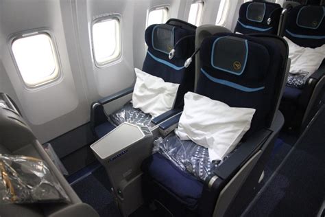 Review Condor Premium Economy Class In Der Boeing 767 Frankfurtflyerde