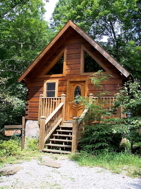 Choose from over 400 cabins in gatlinburg and pigeon forge. Cozy Romantic Log Cabin w/Jacuzzi - Cabins for Rent in ...