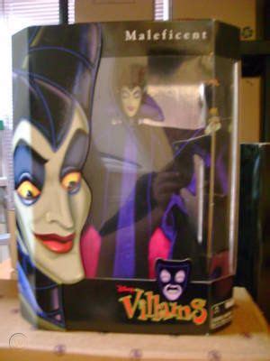 DISNEY VILLAINS BARBIE DOLL: MALEFICENT 1996 | #102618105