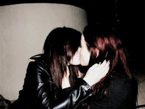 Lesbians Lesbian Culture Photo 25064201 Fanpop