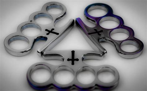 Brass Knuckles Excellent Accessories And Tools In 2020 Brass Knuckles