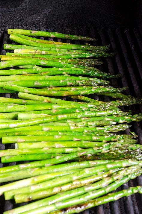 The Best Grilled Asparagus Recipe | I'd Rather Be A Chef