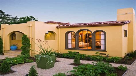 10 small courtyard garden video: Small Courtyard House - YouTube