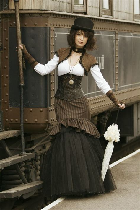 Steampunk Mode In 2020 Steampunk Fashion Women Steampunk Dress Steampunk Fashion