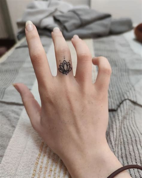 Cute Finger Tattoos Finger Tattoo For Women Finger Tattoo Designs