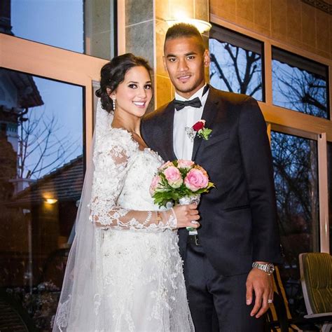 Download Alphonse Areola With His Wife Wallpaper | Wallpapers.com