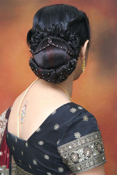 30+ indian bridal wedding hairstyles for short to long hair 2020. Indian Wedding Hairstyles - My Bride Hairs