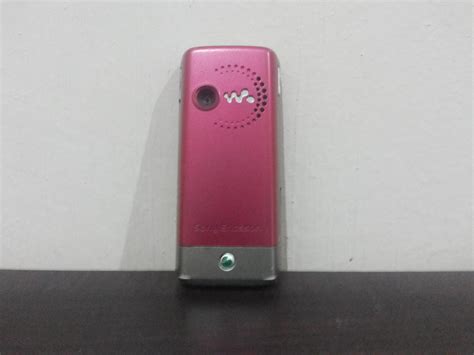 Handphone Sony Ericsson W200i Secondhandmy