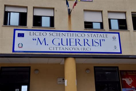 La Voce Muta Del Vacale Il Liceo M Guerrisi Di Cittanova Tra I