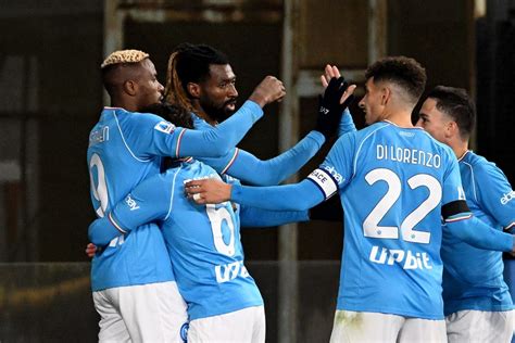 Osimhen E Kvaratskhelia Riportano Il Napoli In Zona Champions Battuto Il Cagliari Al Maradona