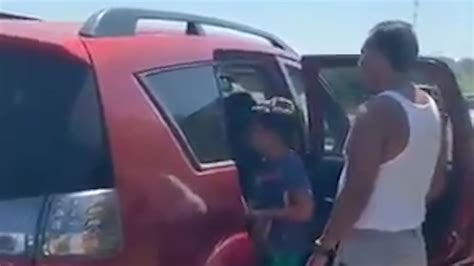 Video Familia Olvidó A Niño En Una Tienda Y La Policía Tuvo Que Perseguirla Para Devolverlo
