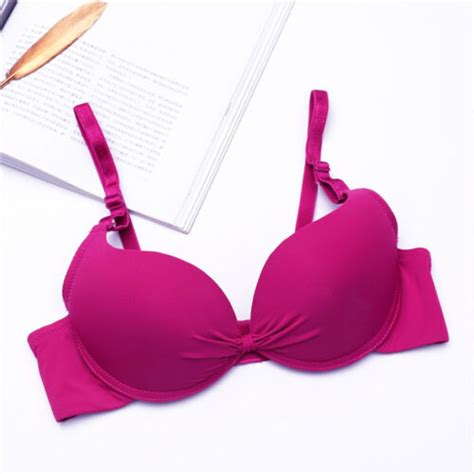 Small Flat Chested Women Bras Underwired Brassiere Smooth Light Padded