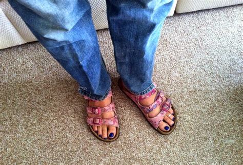 However, a trend that was once considered 'girly', has now transformed into a worldwide rage. It's Ok For Men to Have Painted Nails in Public
