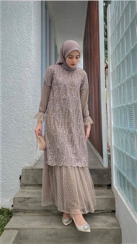 7 Model Gamis Brokat Kombinasi Satin Terbaru Yang Elegan 2023 Blog