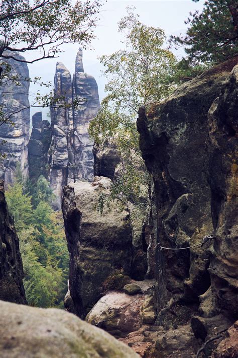 Die grenze zu tschechien und der slowakei kann derzeit nur an bestimmten grenzübergängen passiert werden. Sächsiche Schweiz - Malerweg in 5 lockeren Etappen ...