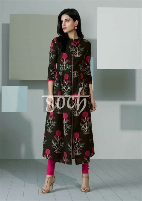 Pin By Almeenayadhav On Salwar Kurti Top Skirt And Duppata Printed Kurti Designs Kurta