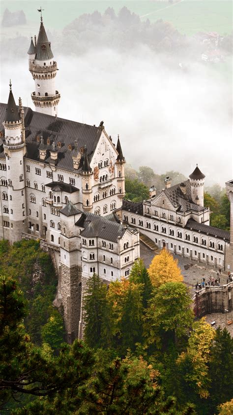 Обои Замок Нойшванштайн Бавария Германия туризм путешествия