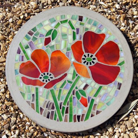 Stained Glass Stepping Stone By Taygeta7 Mosaic Garden Art Mosaic Tile Art Mosaic Stained