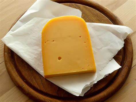 Möhren Gouda am Stück Käsetheke Käse
