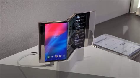 Samsung Teases Double Folding Galaxy Fold Prototype Folds Over Twice