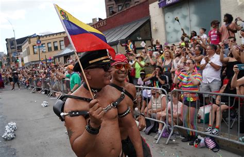 Fotos La Marcha Del Orgullo Gay De Nueva York Reivindicación Y Color De Una Lucha En Imágenes