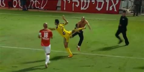 Hapoel Tel Aviv Maccabi Finisce In Rissa Lex Palermo Eran Zahavi