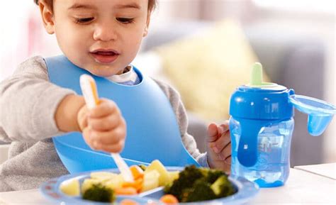 The bottle in itself, e.g. Philips AVENT - Different stages of weaning