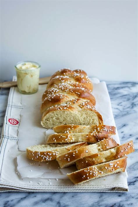 Today i tried my first braided bread. Pink Patisserie: Swedish Cardamom Braid. A braided loaf is so elegant, and it's much easier than ...