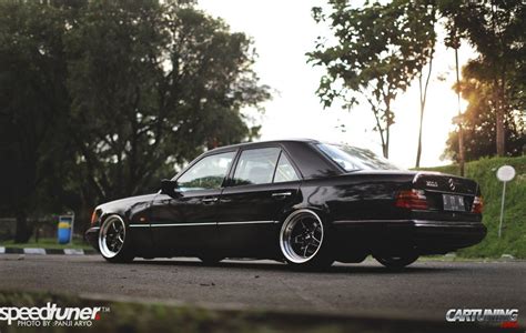 Even so, when a driver gets a craving for more power, there are a few things that can quench that thirst. Stance Mercedes-Benz 300E W124 back