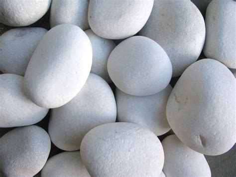 White Pebble Round Large Olimarstone