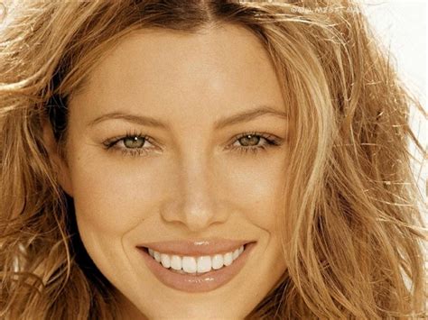 12 Best Female Celebrity Smiles Ever